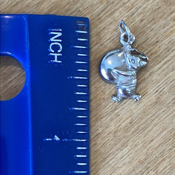 Classic Piglet Carrying Balloon Charm - Picture 3 of 6